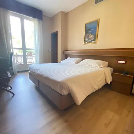 Sunlake 3* Riva del Garda