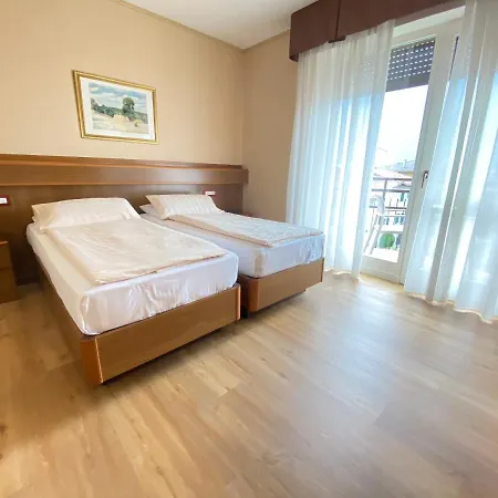 Sunlake Hotell Riva del Garda