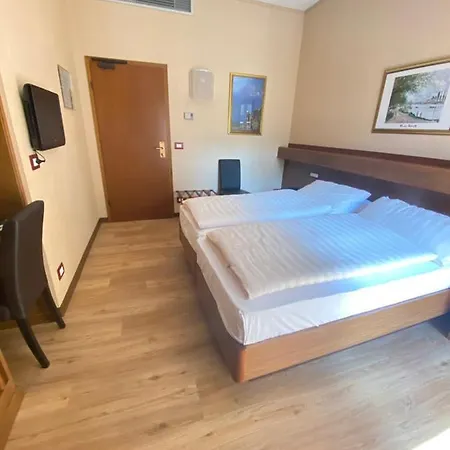 Sunlake Hotell 3*