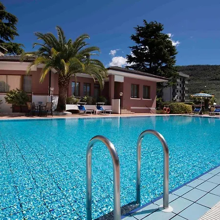 Sunlake Hotel 3* Riva del Garda